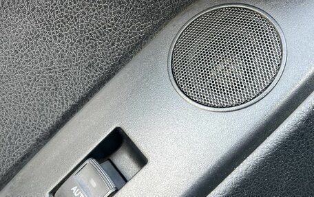 Toyota Land Cruiser Prado 150 рестайлинг 2, 2019 год, 5 000 000 рублей, 25 фотография