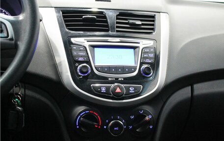 Hyundai Solaris II рестайлинг, 2012 год, 875 000 рублей, 15 фотография