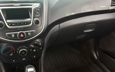 Hyundai Solaris II рестайлинг, 2015 год, 740 000 рублей, 7 фотография