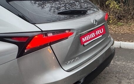 Lexus NX I, 2017 год, 2 970 000 рублей, 10 фотография