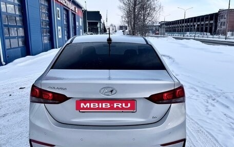 Hyundai Solaris II рестайлинг, 2017 год, 1 230 000 рублей, 3 фотография