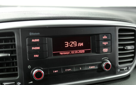 KIA Sportage IV рестайлинг, 2020 год, 2 250 000 рублей, 15 фотография