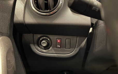 Renault Sandero II рестайлинг, 2015 год, 890 000 рублей, 17 фотография