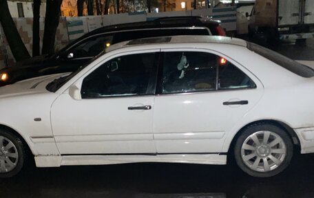 Mercedes-Benz E-Класс, 1996 год, 280 000 рублей, 9 фотография