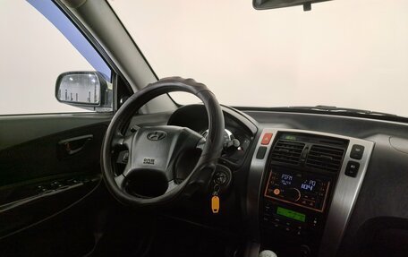 Hyundai Tucson III, 2008 год, 750 000 рублей, 18 фотография