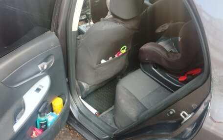 Toyota Corolla, 2011 год, 1 000 000 рублей, 9 фотография