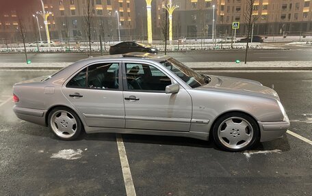 Mercedes-Benz E-Класс, 1998 год, 1 850 000 рублей, 6 фотография
