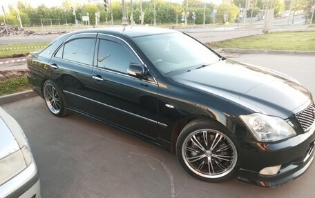 Toyota Crown, 2004 год, 1 000 000 рублей, 2 фотография