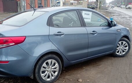 KIA Rio III рестайлинг, 2015 год, 999 999 рублей, 3 фотография