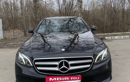 Mercedes-Benz E-Класс, 2016 год, 2 990 000 рублей, 6 фотография