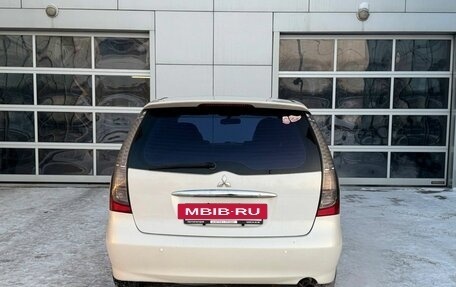 Mitsubishi Grandis, 2003 год, 750 000 рублей, 4 фотография