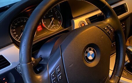 BMW 3 серия, 2009 год, 850 000 рублей, 18 фотография