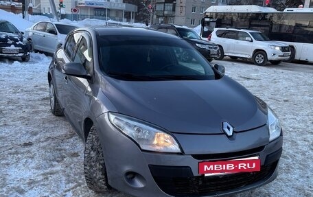 Renault Megane III, 2012 год, 750 000 рублей, 2 фотография