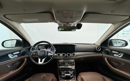 Mercedes-Benz E-Класс, 2018 год, 3 300 000 рублей, 18 фотография