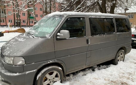 Volkswagen Multivan T4, 2003 год, 750 000 рублей, 2 фотография