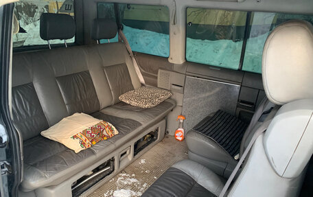 Volkswagen Multivan T4, 2003 год, 750 000 рублей, 12 фотография