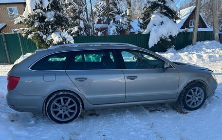 Skoda Superb III рестайлинг, 2014 год, 950 000 рублей, 4 фотография