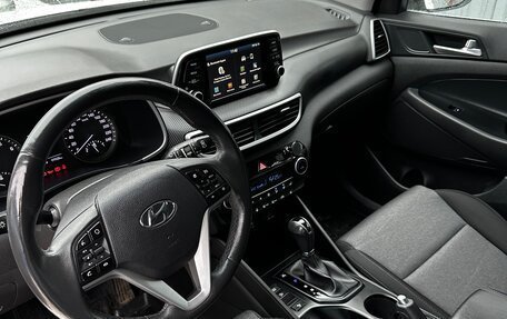 Hyundai Tucson III, 2019 год, 2 300 000 рублей, 18 фотография