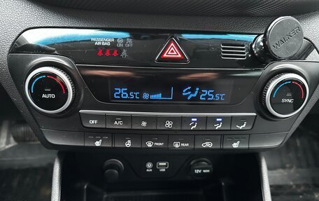 Hyundai Tucson III, 2019 год, 2 300 000 рублей, 24 фотография