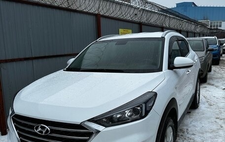 Hyundai Tucson III, 2019 год, 2 300 000 рублей, 11 фотография