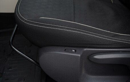 Renault Logan II, 2016 год, 990 000 рублей, 16 фотография