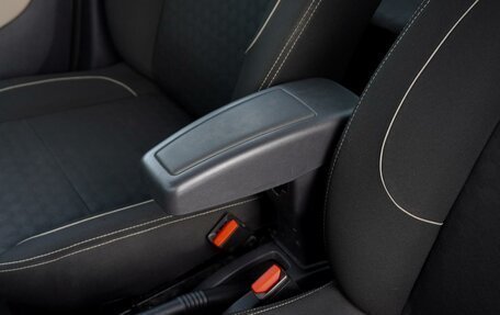 Renault Logan II, 2016 год, 990 000 рублей, 17 фотография