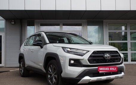 Toyota RAV4, 2025 год, 4 390 000 рублей, 3 фотография