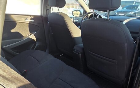 Hyundai Solaris II рестайлинг, 2016 год, 1 300 000 рублей, 7 фотография