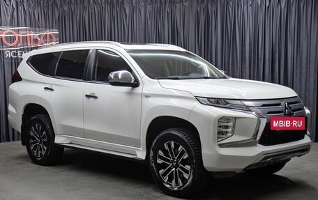 Mitsubishi Montero Sport, 2022 год, 4 298 000 рублей, 3 фотография