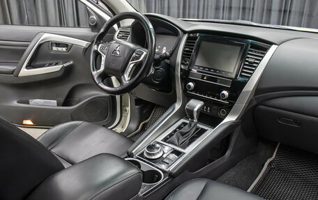 Mitsubishi Montero Sport, 2022 год, 4 298 000 рублей, 11 фотография