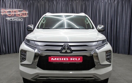 Mitsubishi Montero Sport, 2022 год, 4 298 000 рублей, 2 фотография