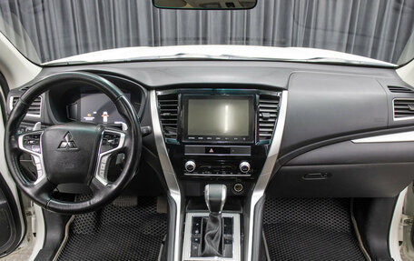 Mitsubishi Montero Sport, 2022 год, 4 298 000 рублей, 15 фотография