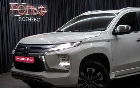 Mitsubishi Montero Sport, 2022 год, 4 298 000 рублей, 22 фотография