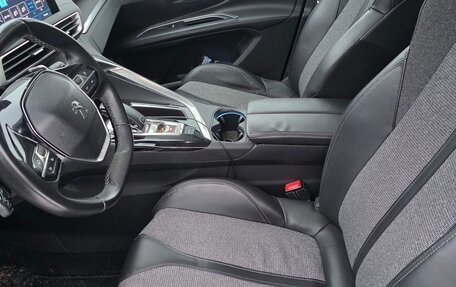 Peugeot 5008 II, 2018 год, 1 900 000 рублей, 6 фотография