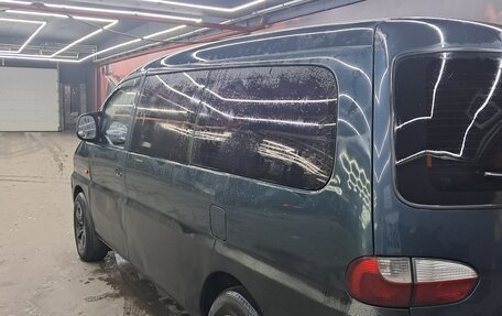 Hyundai Starex I рестайлинг, 2002 год, 400 000 рублей, 4 фотография