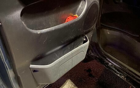 Hyundai Starex I рестайлинг, 2002 год, 400 000 рублей, 19 фотография