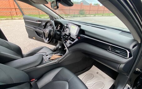 Toyota Camry, 2021 год, 3 270 000 рублей, 7 фотография