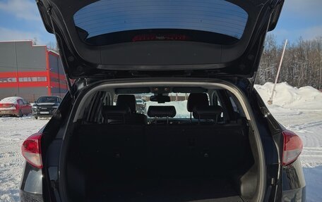 Hyundai Tucson III, 2018 год, 2 375 000 рублей, 8 фотография