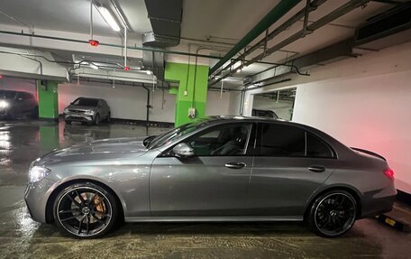 Mercedes-Benz E-Класс, 2022 год, 5 700 000 рублей, 9 фотография