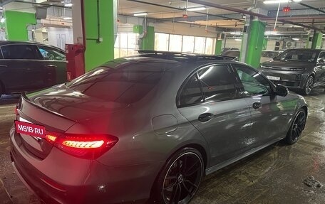 Mercedes-Benz E-Класс, 2022 год, 5 700 000 рублей, 22 фотография