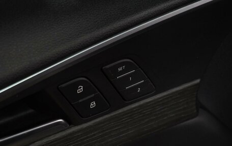 Audi A4, 2018 год, 2 869 000 рублей, 15 фотография