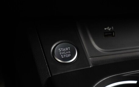 Audi A4, 2018 год, 2 869 000 рублей, 23 фотография