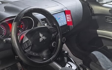 Mitsubishi Outlander III рестайлинг 3, 2007 год, 595 000 рублей, 14 фотография