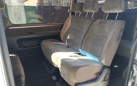 Toyota HiAce H100, 1995 год, 850 000 рублей, 13 фотография