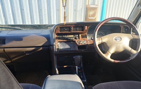 Toyota HiAce H100, 1995 год, 850 000 рублей, 11 фотография