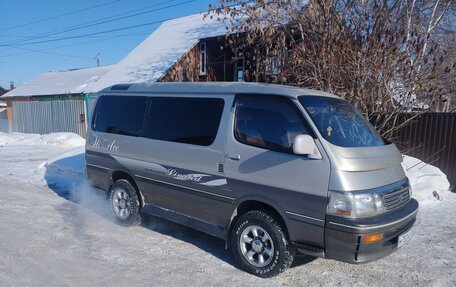 Toyota HiAce H100, 1995 год, 850 000 рублей, 2 фотография
