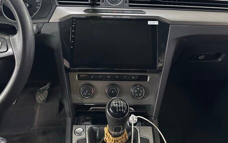 Volkswagen Passat B8 рестайлинг, 2016 год, 1 570 000 рублей, 12 фотография