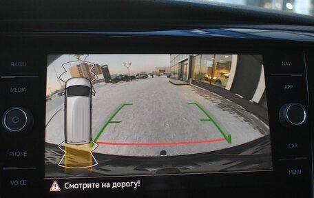 Volkswagen Multivan T6 рестайлинг, 2020 год, 5 127 000 рублей, 15 фотография