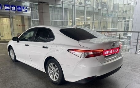 Toyota Camry, 2018 год, 2 149 000 рублей, 2 фотография