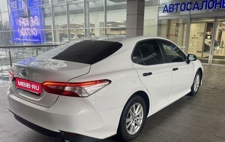 Toyota Camry, 2018 год, 2 149 000 рублей, 3 фотография